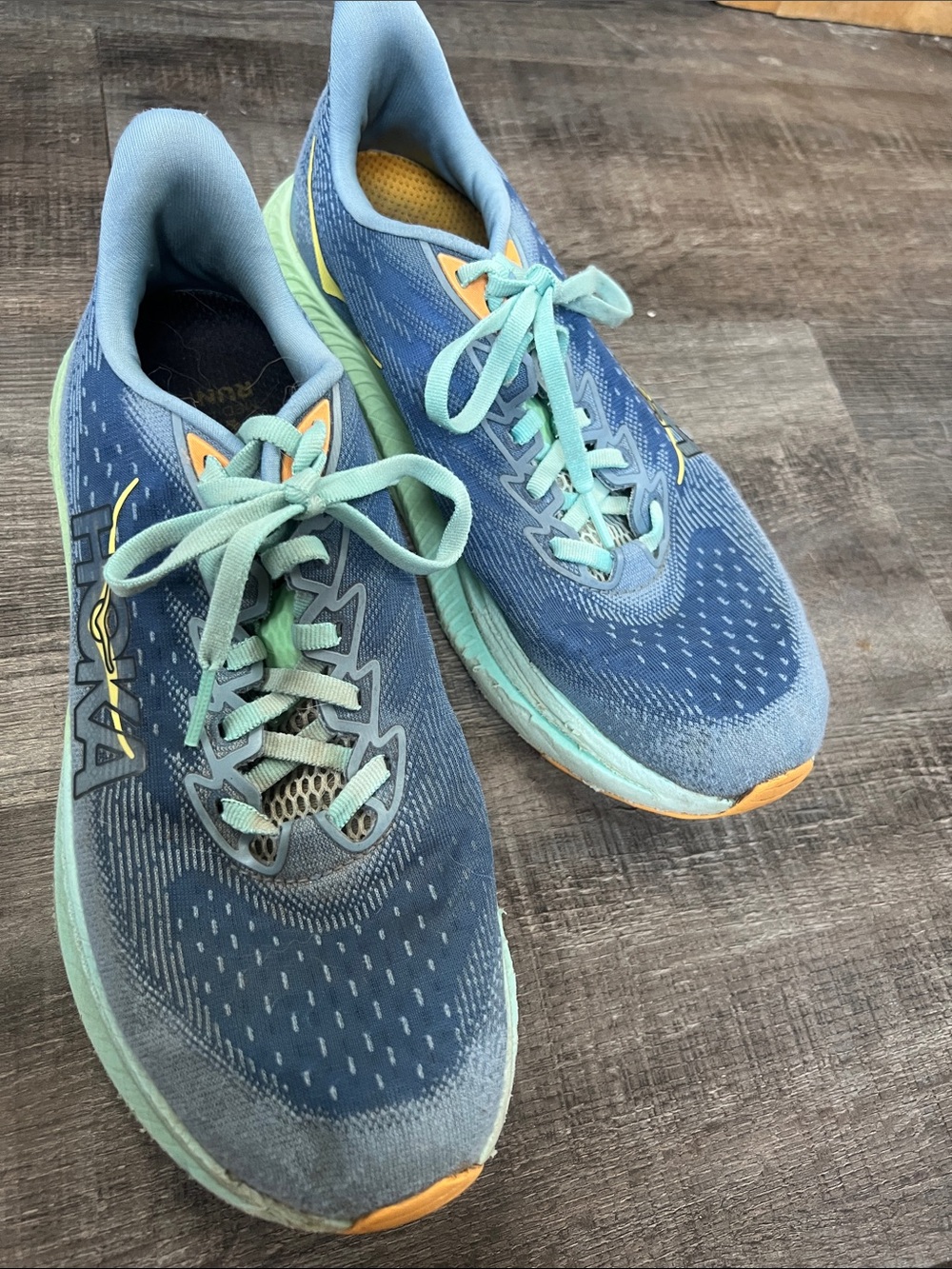 Hoka Mach 6 men’s size 8.5